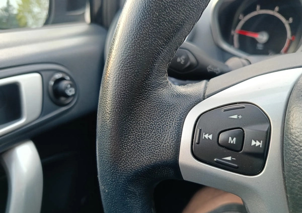 Ford Fiesta cena 23500 przebieg: 185000, rok produkcji 2011 z Olsztynek małe 301